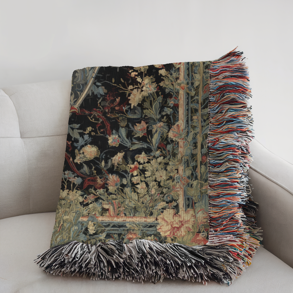 Medieval Sword Heraldic Throw